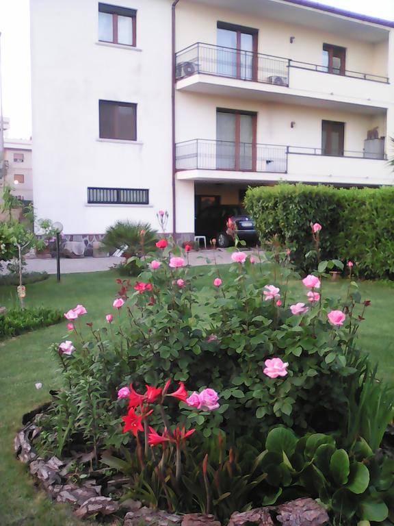 Casa Iovara Telese エクステリア 写真