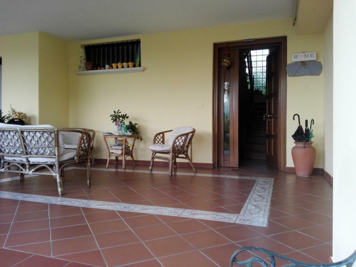 Casa Iovara Telese エクステリア 写真